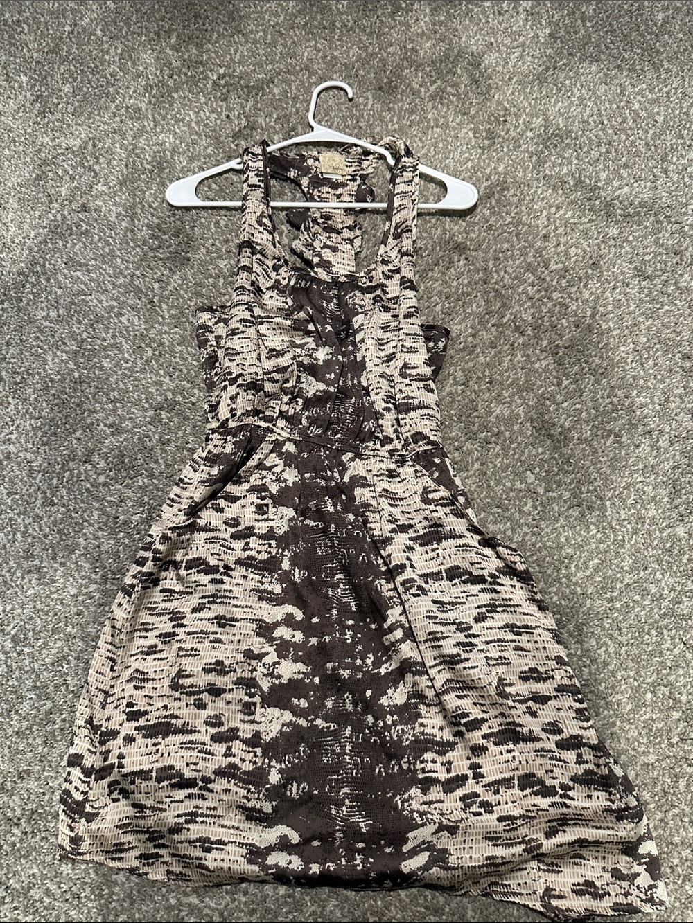 Daytrip Neutral Abstract Mini Dress Size Medium
